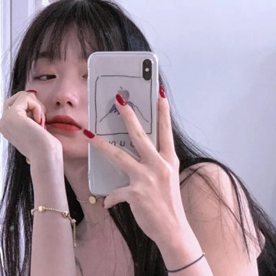 白色，红色与...